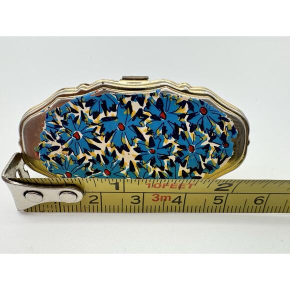 Vintage Gold Tone Floral Design Lipstick Holder with Mirror Japan Made Retro - Picture 5 of 9